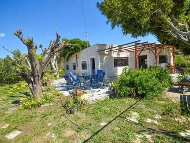 Casa rústica / Caserío en Venta en Pechina