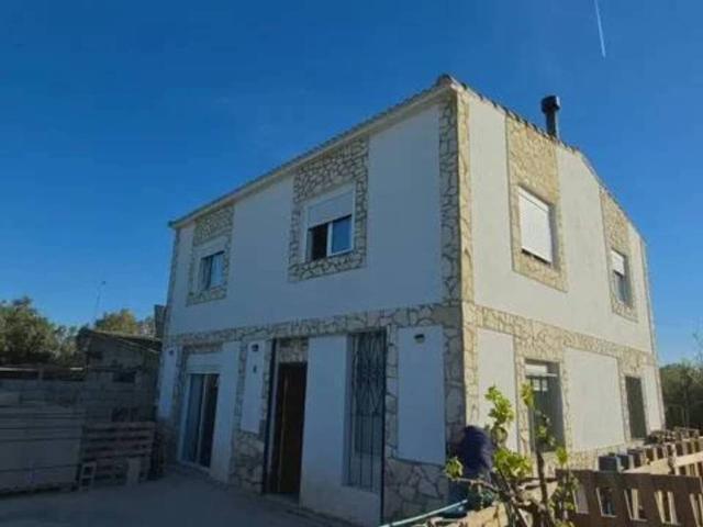 Casa rústica / Caserío en Venta en Pedrola
