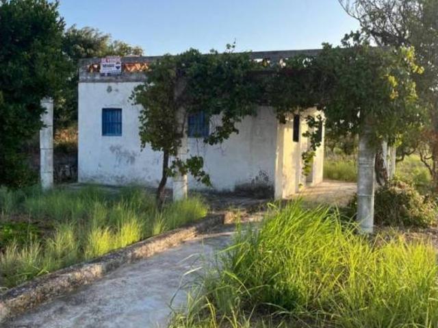 Casa rústica / Caserío en Venta en Pego