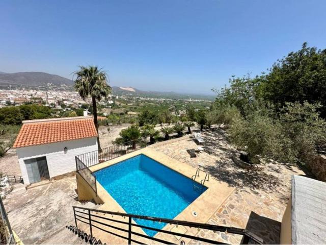 Casa rústica / Caserío en Venta en Pego