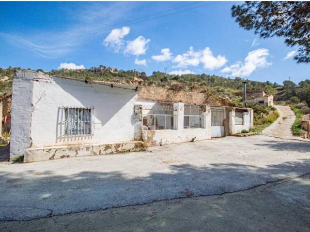 Casa rústica / Caserío en Venta en Petrer