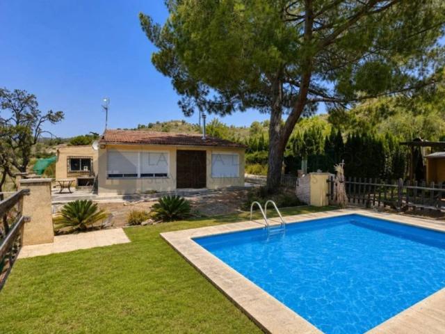 Casa rústica / Caserío en Venta en Petrer
