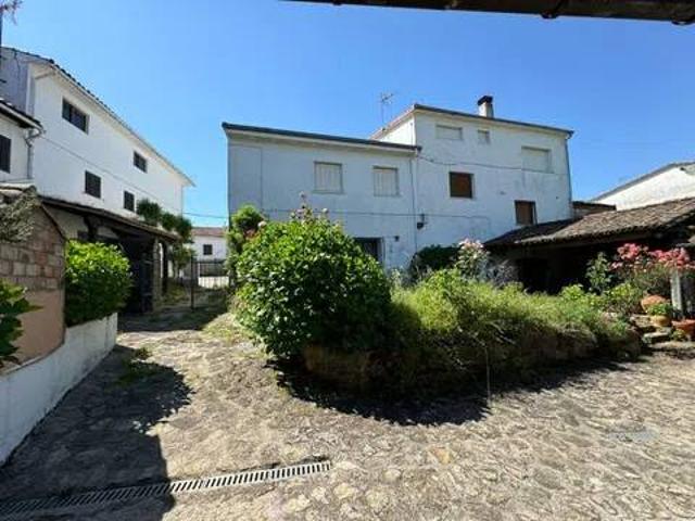 Casa rústica / Caserío en Venta en Peñacaballera