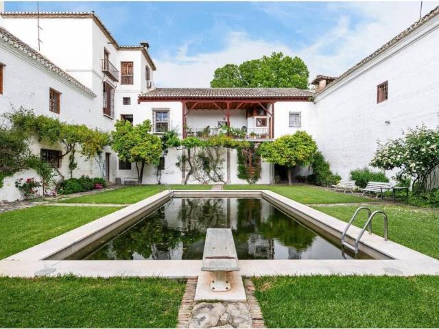 Casa rústica / Caserío en Venta en Pinos Puente