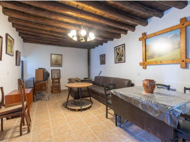 Casa rústica / Caserío en Venta en Pinos Puente