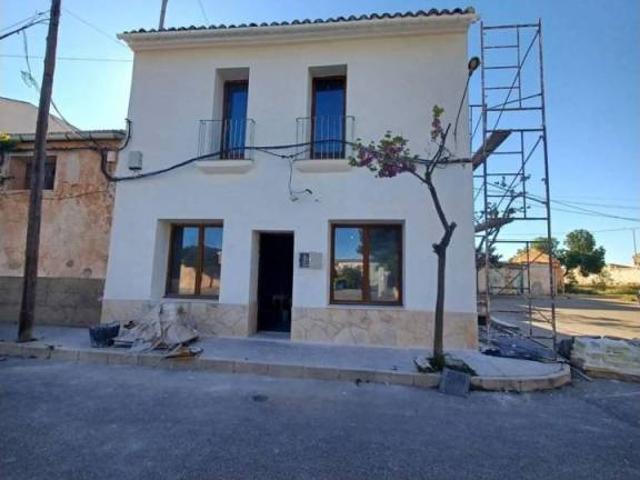 Casa rústica / Caserío en Venta en Pinoso El Pinós