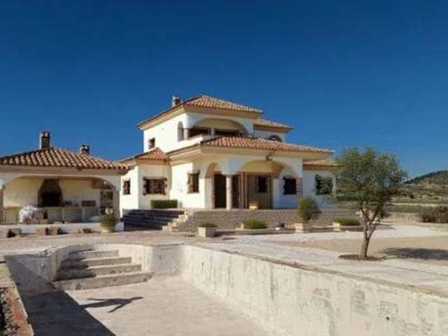 Casa rústica / Caserío en Venta en Pinoso El Pinós