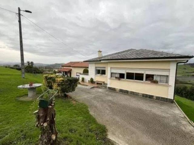 Casa rústica / Caserío en Venta en Polanco