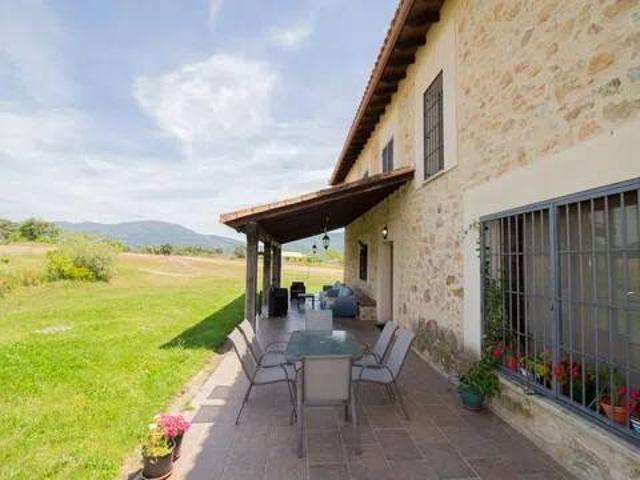 Casa rústica / Caserío en Venta en Plasencia