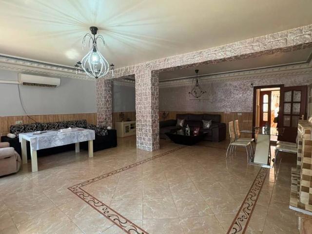 Casa rústica / Caserío en Venta en Puente Genil