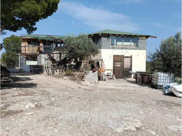 Casa rústica / Caserío en Venta en Relleu