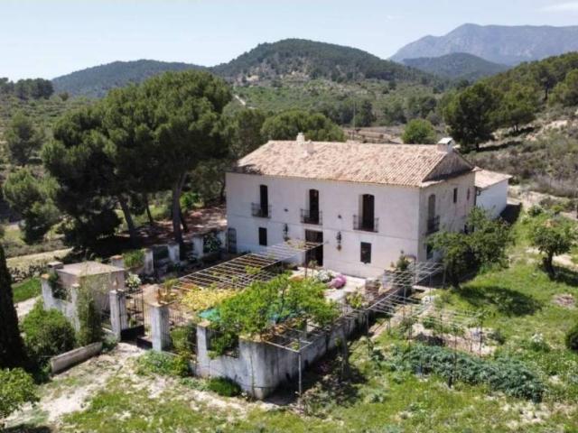 Casa rústica / Caserío en Venta en Relleu