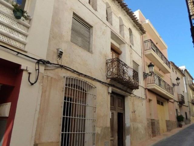 Casa rústica / Caserío en Venta en Relleu