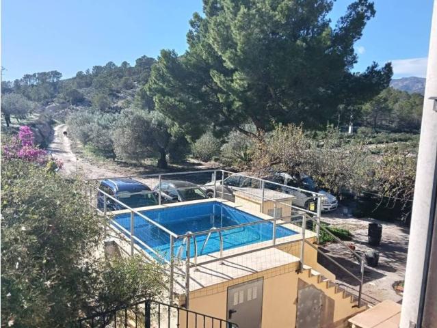 Casa rústica / Caserío en Venta en Relleu