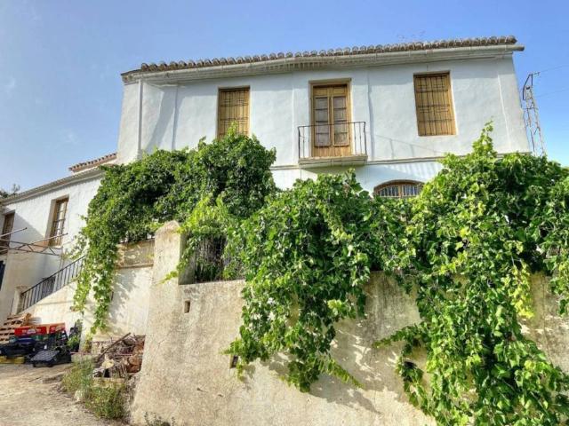 Casa rústica / Caserío en Venta en Riogordo