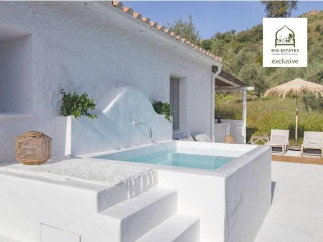 Casa rústica / Caserío en Venta en Riogordo
