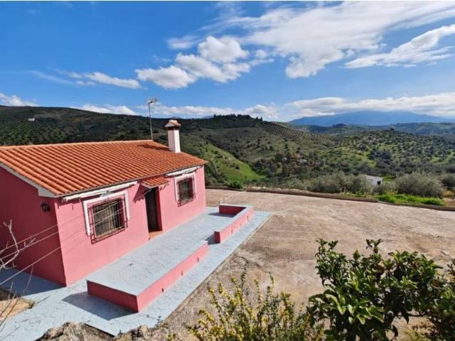 Casa rústica / Caserío en Venta en Riogordo