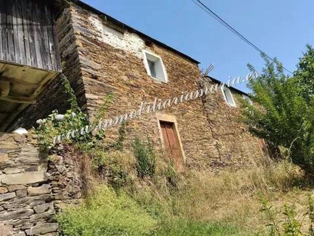 Casa rústica / Caserío en Venta en Ribeira de Piquín