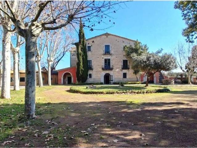 Casa rústica / Caserío en Venta en Riudellots de La Selva