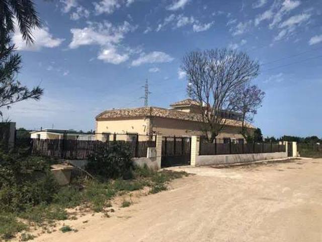 Casa rústica / Caserío en Venta en Rojales