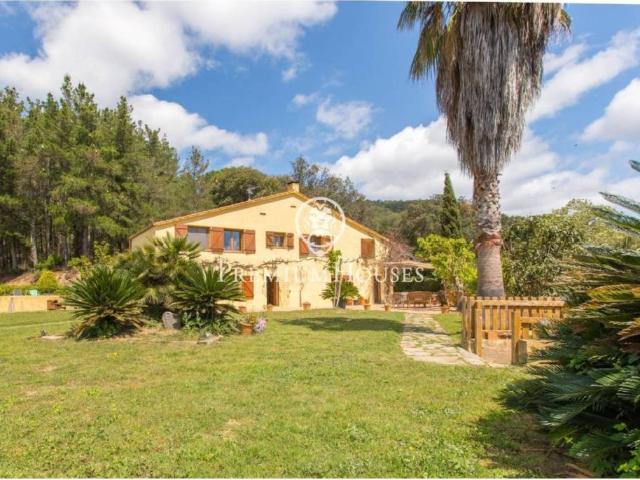 Casa rústica / Caserío en Venta en Sant Iscle de Vallalta