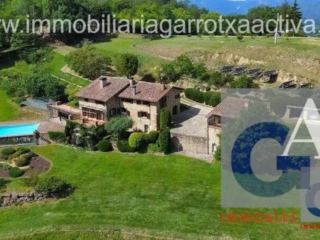 Casa rústica / Caserío en Venta en Sant Joan Les Fonts