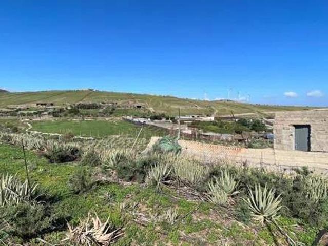 Casa rústica / Caserío en Venta en Santa Lucía de Tirajana