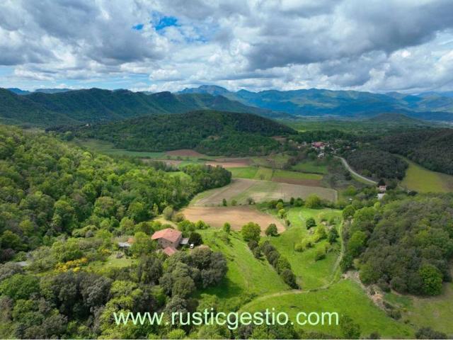 Casa rústica / Caserío en Venta en Santa Pau
