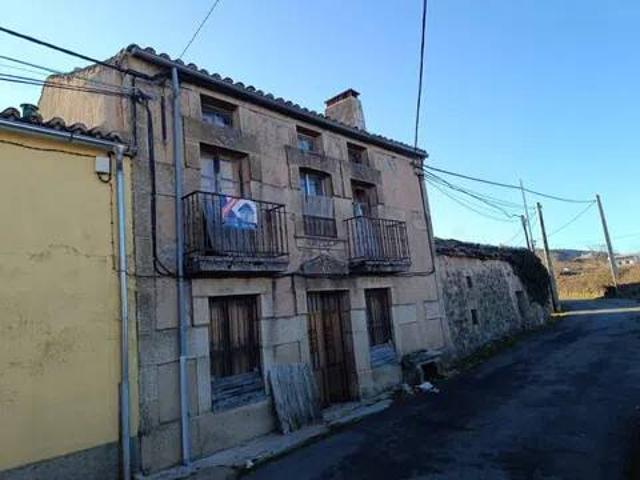 Casa rústica / Caserío en Venta en Santiago del Collado
