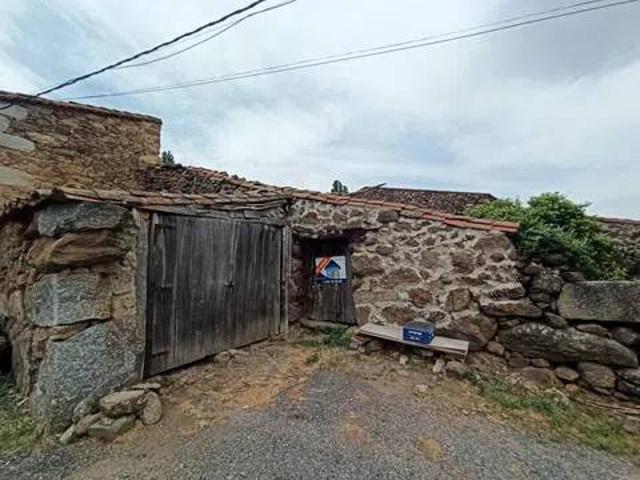 Casa rústica / Caserío en Venta en Santiago del Collado