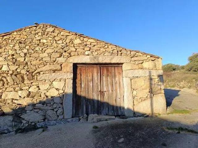 Casa rústica / Caserío en Venta en Santiago del Collado
