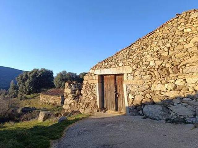 Casa rústica / Caserío en Venta en Santiago del Collado