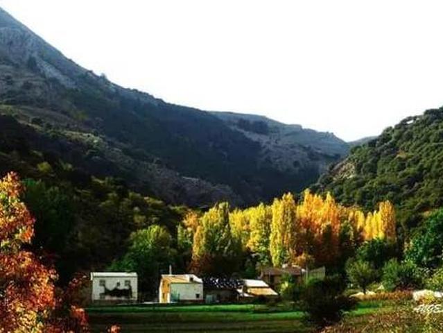 Casa rústica / Caserío en Venta en Santiago Pontones