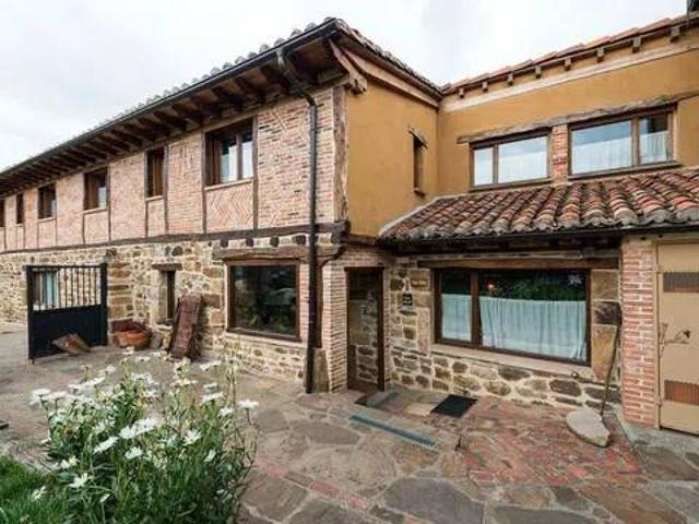 Casa rústica / Caserío en Venta en San Cebrián de Mudá