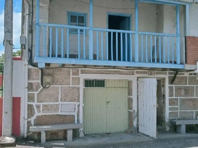 Casa rústica / Caserío en Venta en San Cibrao das Viñas