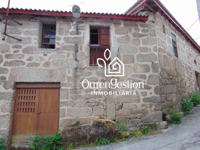 Casa rústica / Caserío en Venta en San Cibrao das Viñas