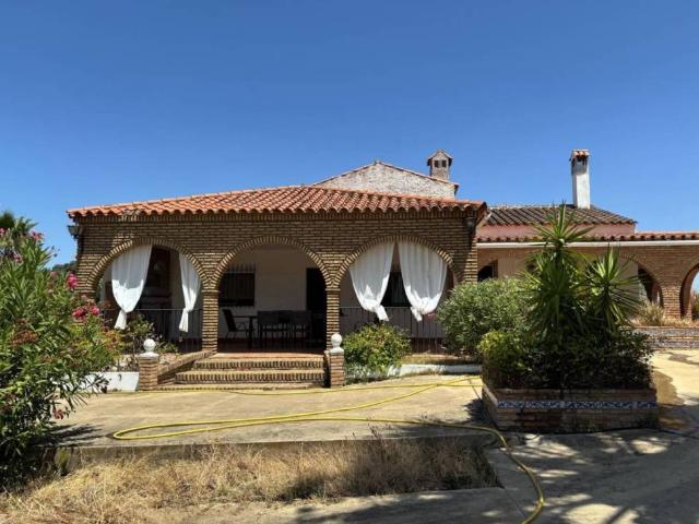 Casa rústica / Caserío en Venta en San Bartolomé de La Torre