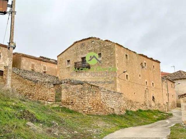 Casa rústica / Caserío en Venta en San Esteban de Gormaz