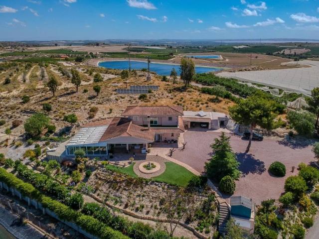 Casa rústica / Caserío en Venta en San Miguel de Salinas