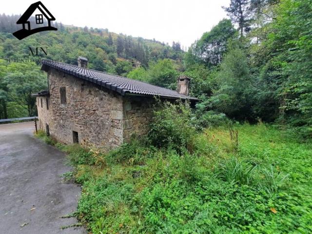 Casa rústica / Caserío en Venta en San Pedro del Romeral