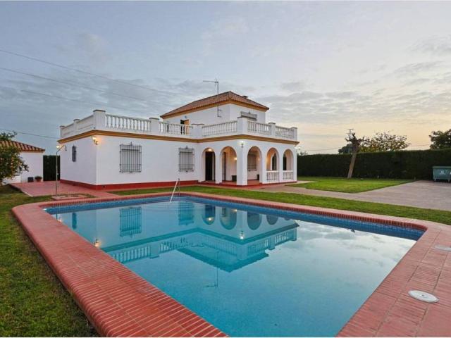 Casa rústica / Caserío en Venta en Sanlúcar la Mayor