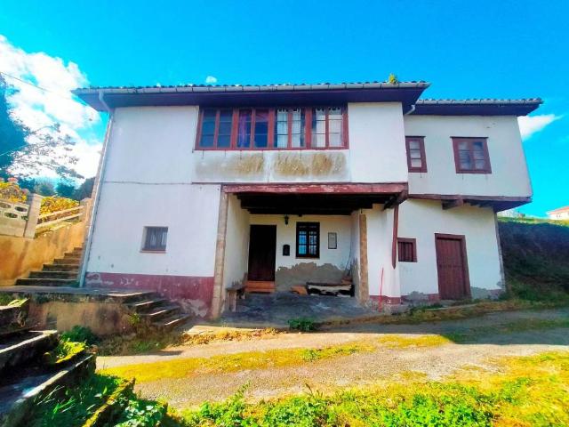 Casa rústica / Caserío en Venta en Salas