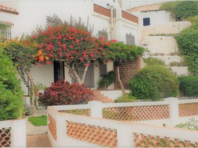 Casa rústica / Caserío en Venta en Salobreña