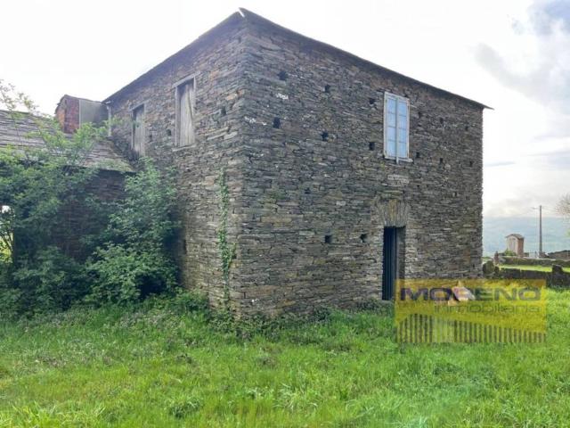 Casa rústica / Caserío en Venta en Sarria
