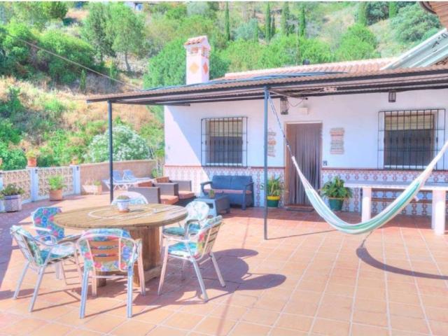 Casa rústica / Caserío en Venta en Sayalonga