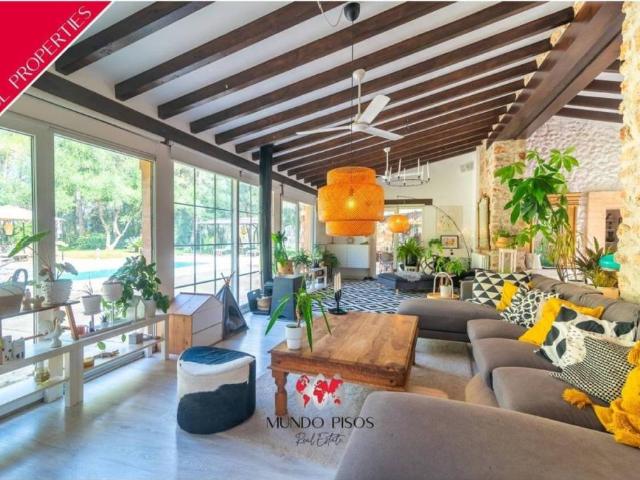 Casa rústica / Caserío en Venta en Sencelles