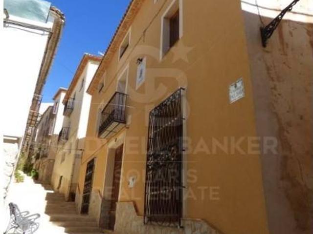 Casa rústica / Caserío en Venta en Sella
