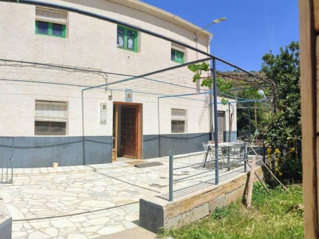 Casa rústica / Caserío en Venta en Serón