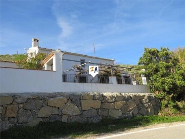 Casa rústica / Caserío en Venta en Viñuela