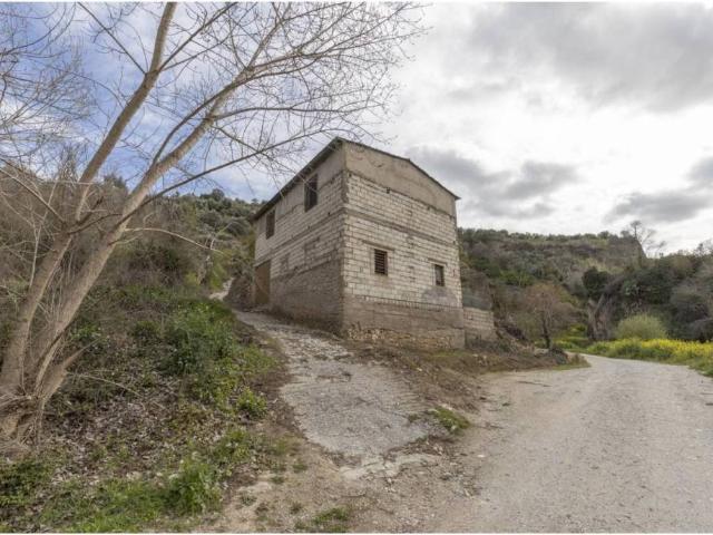 Casa rústica / Caserío en Venta en Serón